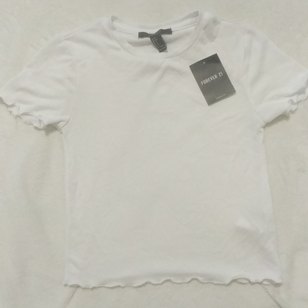 White tee